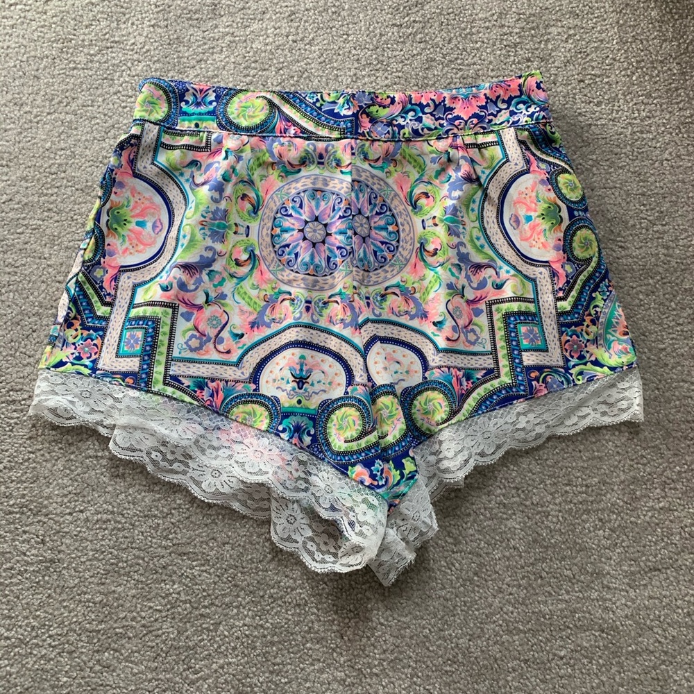 High waste shorts